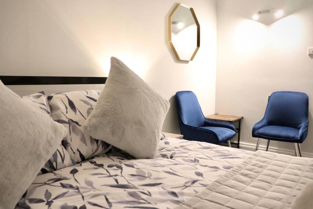 Appartement Priory Studio- New Inside The Walls